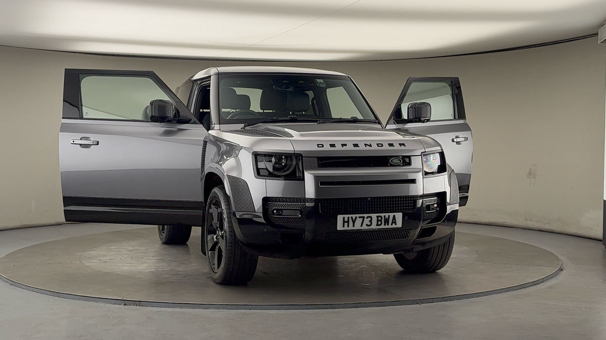 More views of Land Rover Defender 90