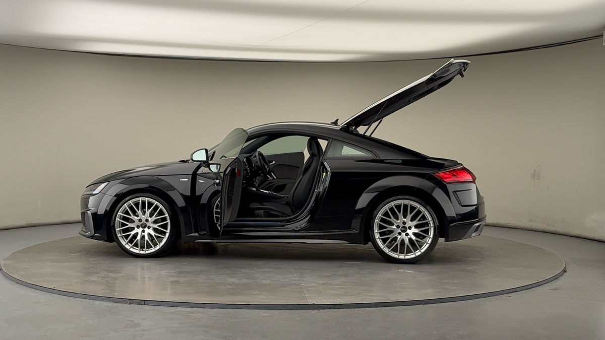 More views of Audi TT