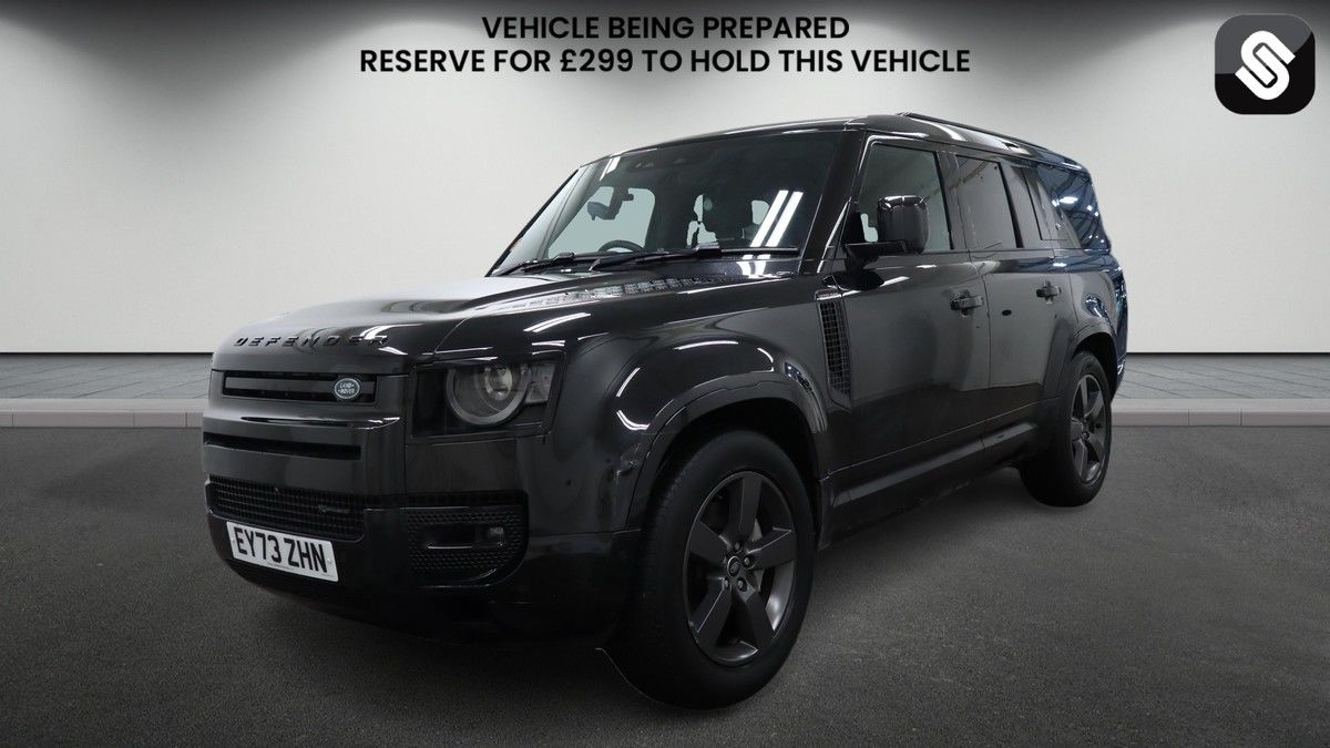 Land Rover Defender 130 Image 2