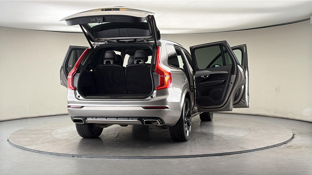 More views of Volvo XC90