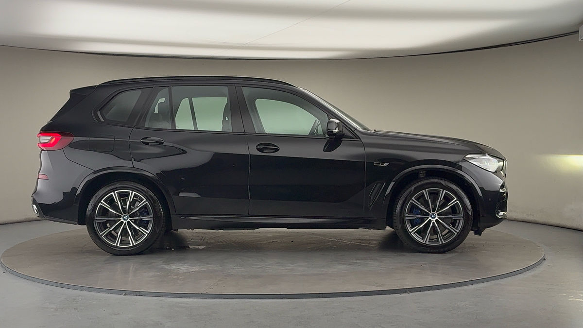 BMW X5 Image 16