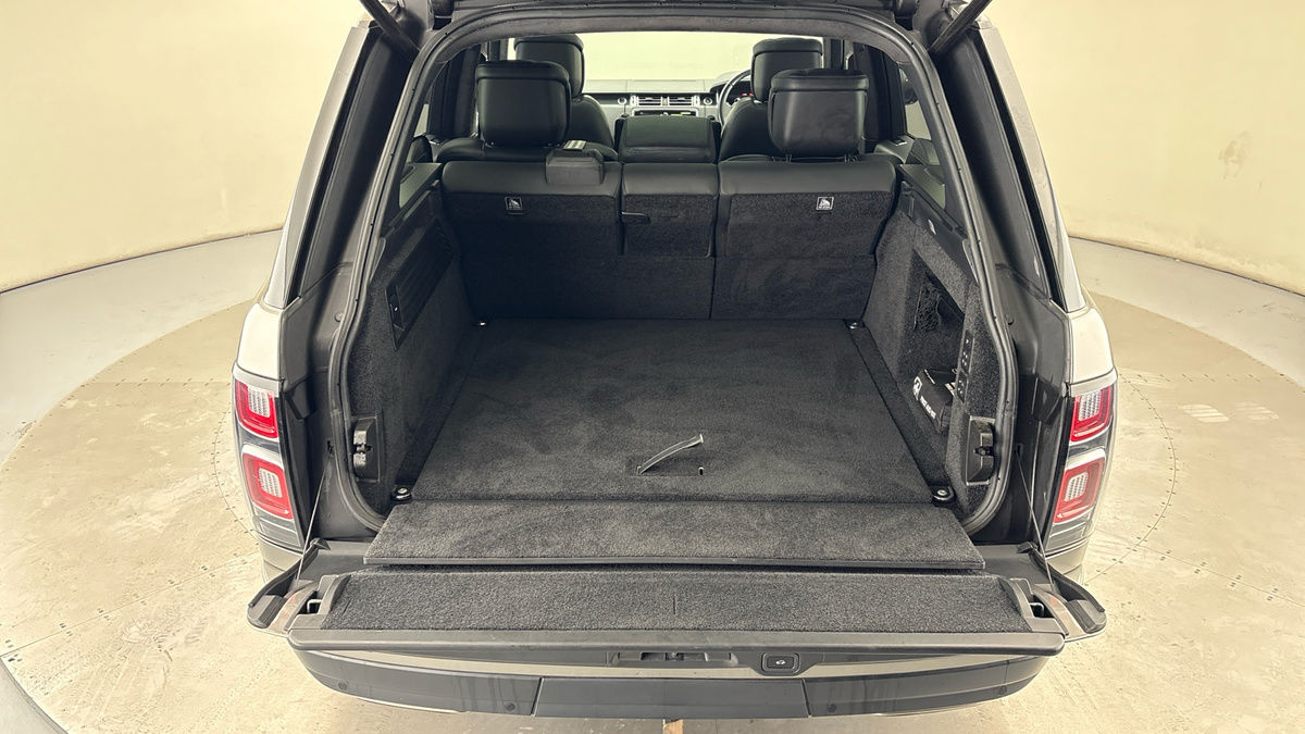 Land Rover Range Rover Image 11