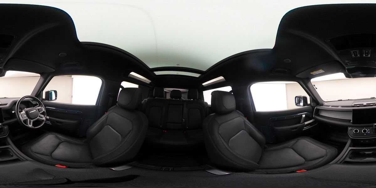 More views of Land Rover Defender 90