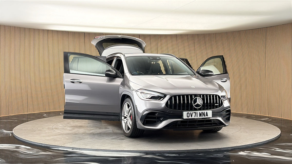 More views of Mercedes-Benz GLA