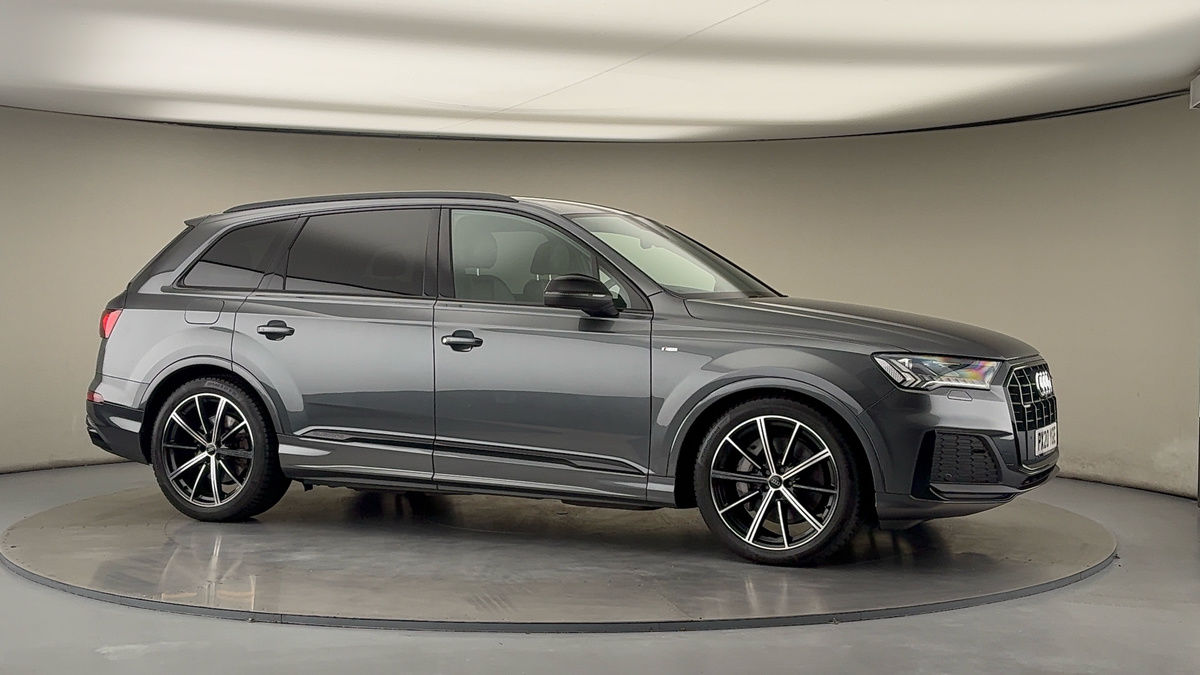 More views of Audi Q7