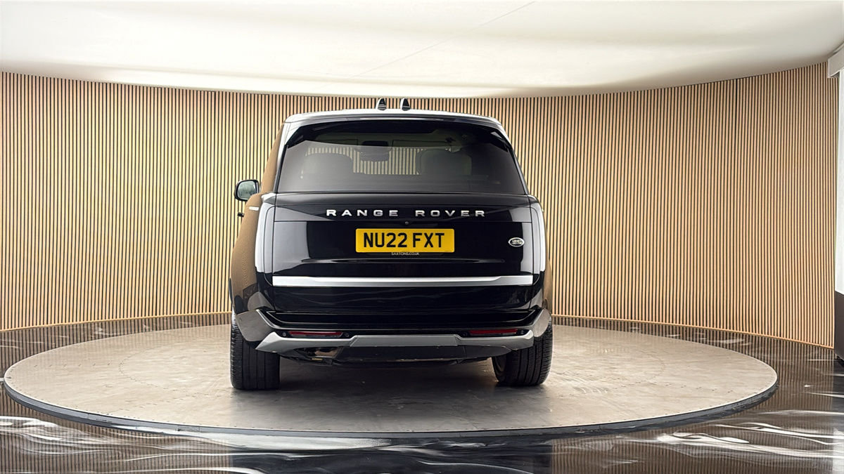 More views of Land Rover Range Rover