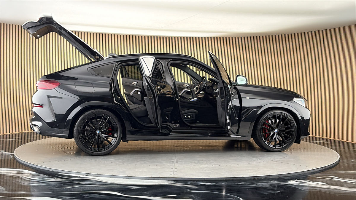 More views of BMW X6