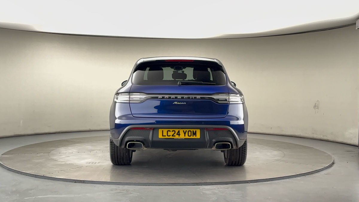 Porsche Macan Image 4