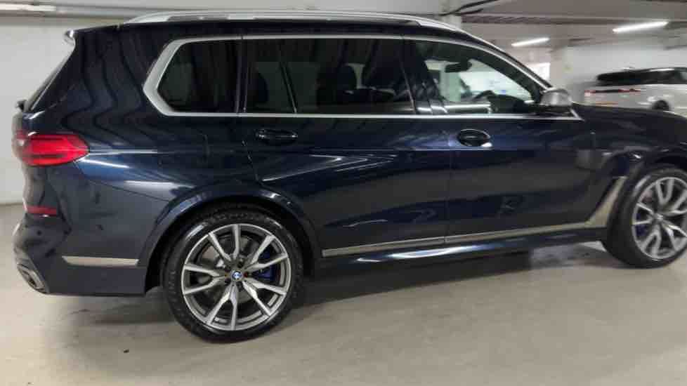 More views of BMW X7