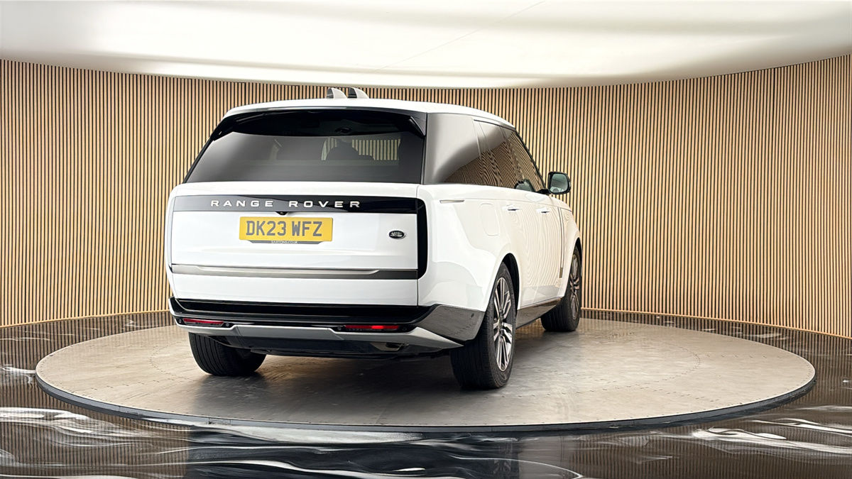 More views of Land Rover Range Rover