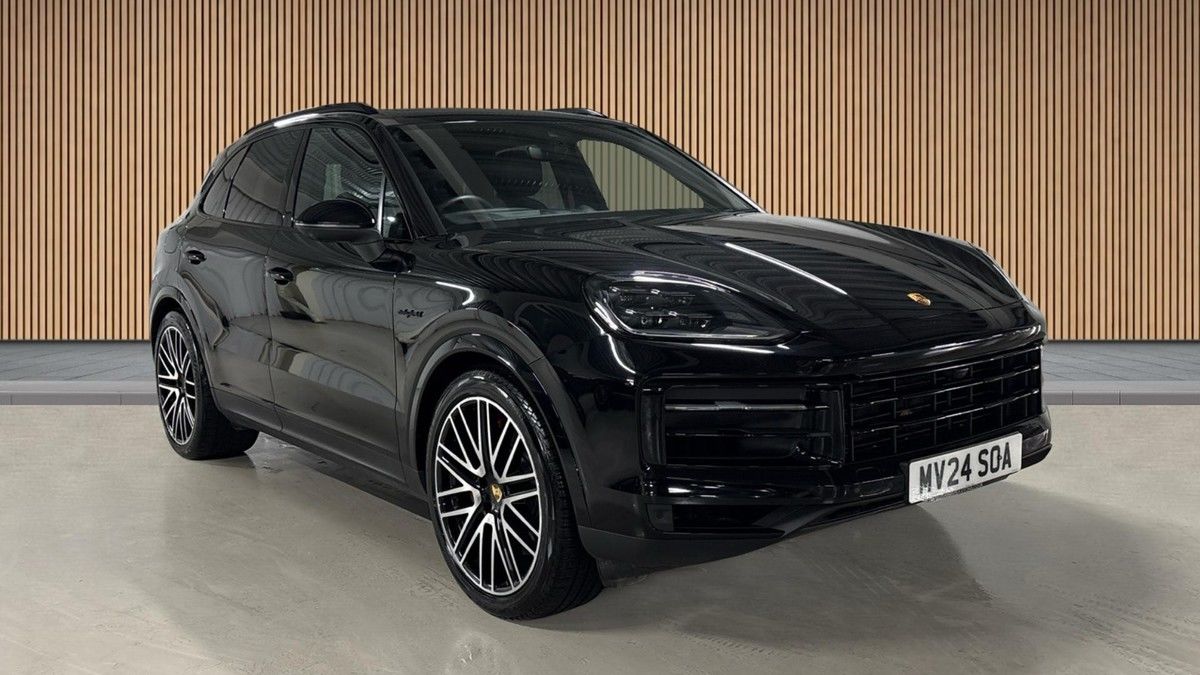 Porsche Cayenne Sticky Header Image