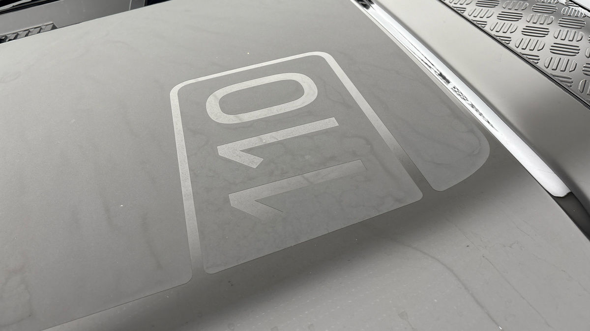 Land Rover Defender 110 Image 26