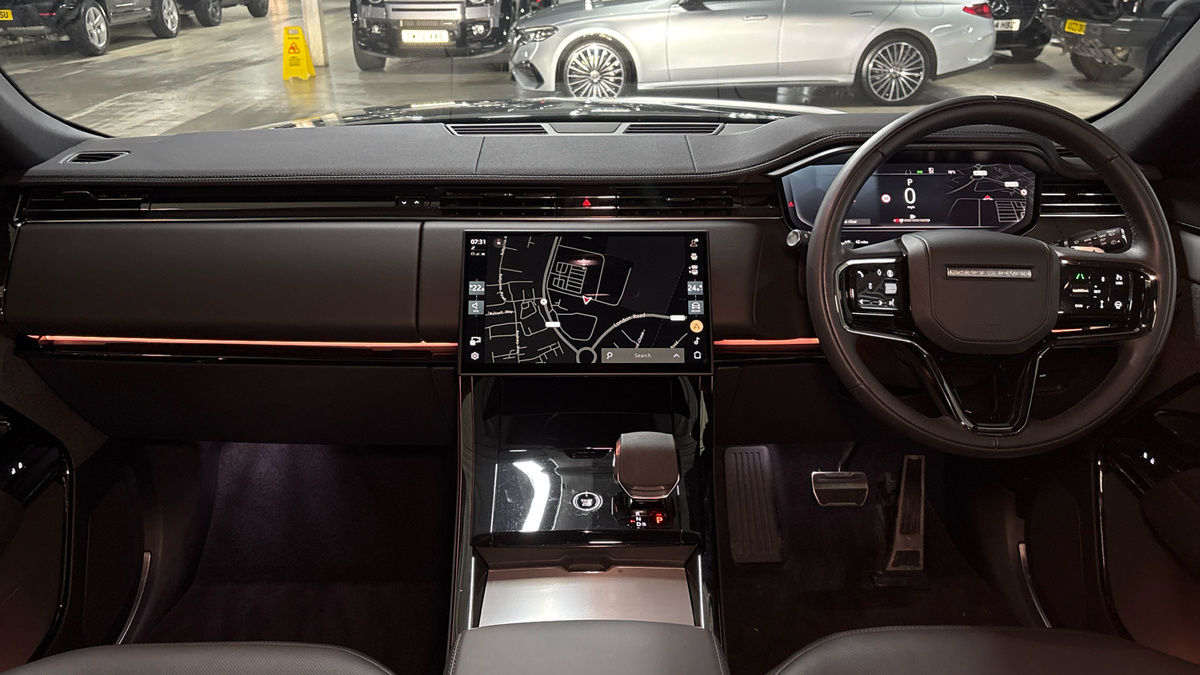 Land Rover Range Rover Sport Urban Image 12