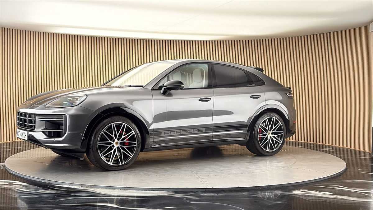 More views of Porsche Cayenne