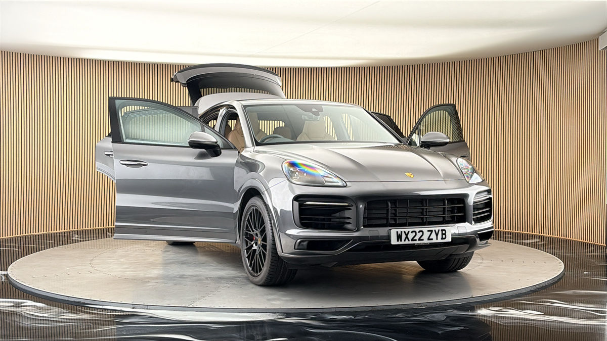 More views of Porsche Cayenne