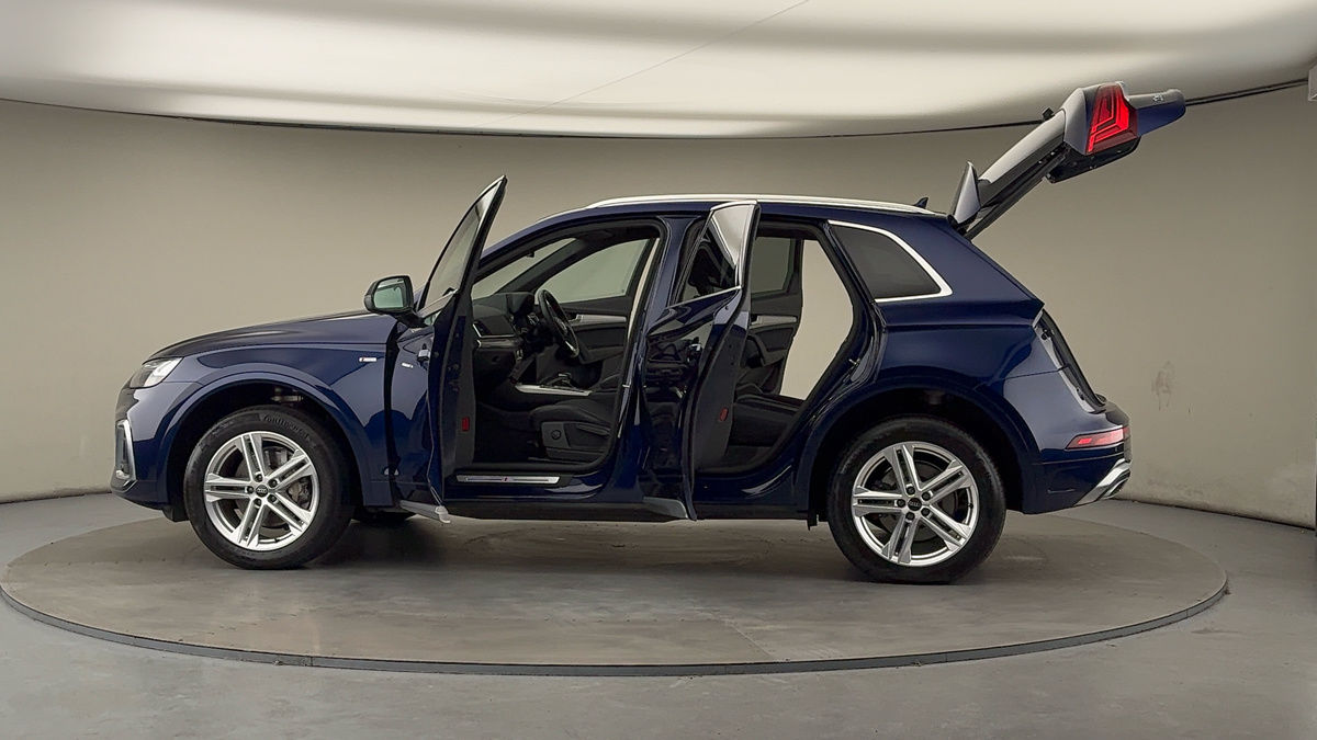 More views of Audi Q5