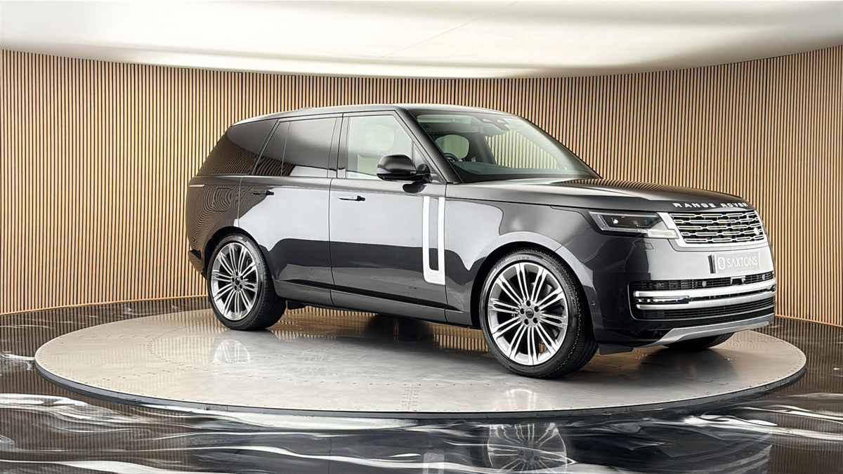 More views of Land Rover Range Rover