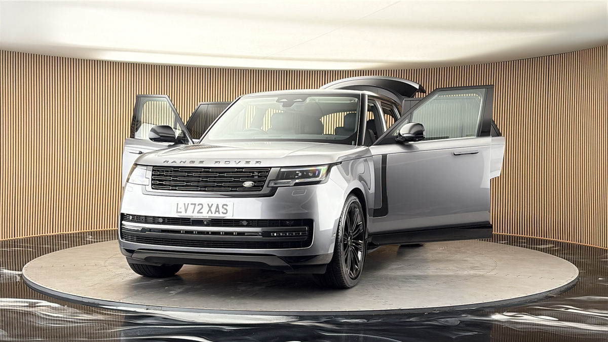 More views of Land Rover Range Rover