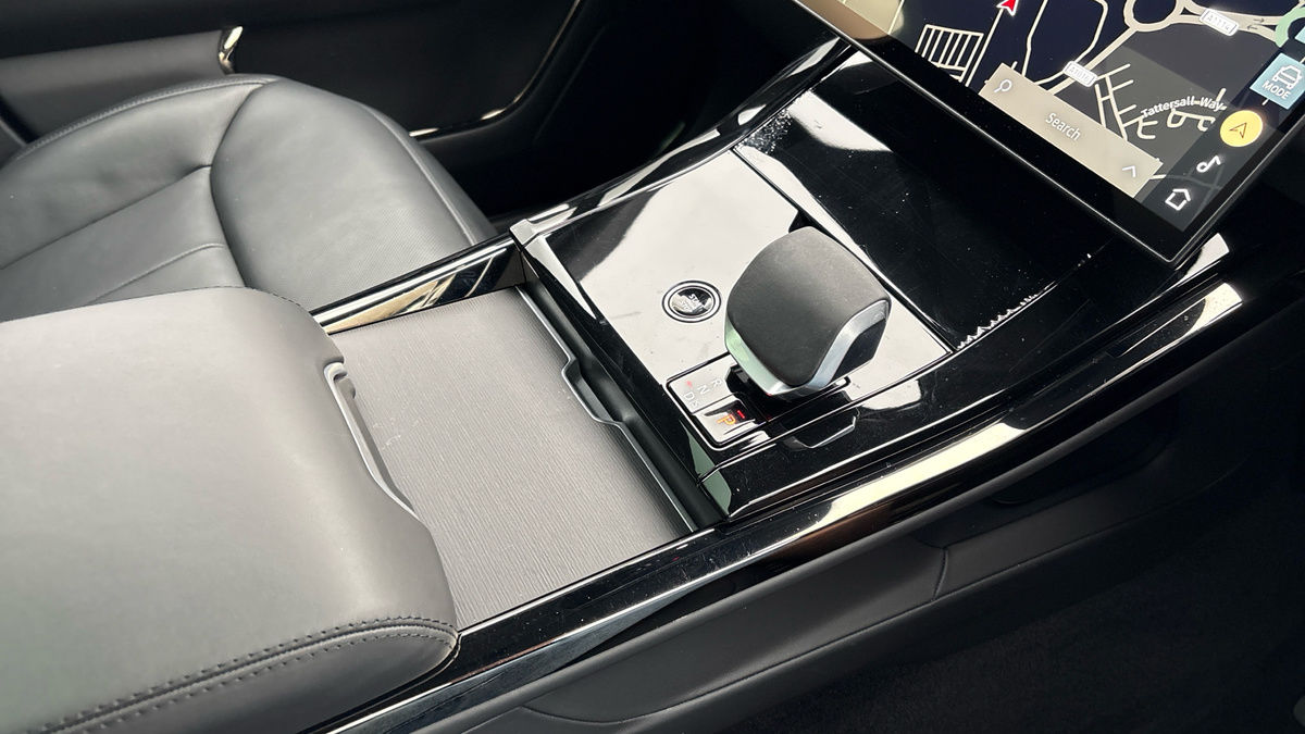 Land Rover Range Rover Sport Image 18