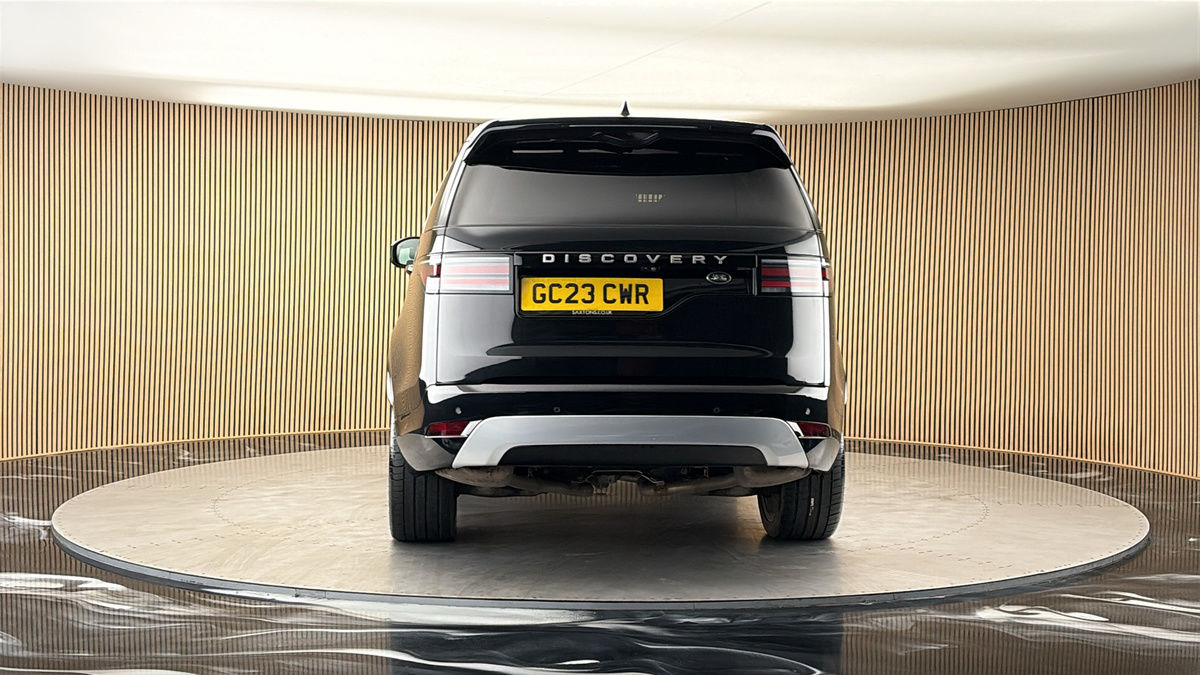 More views of Land Rover Discovery
