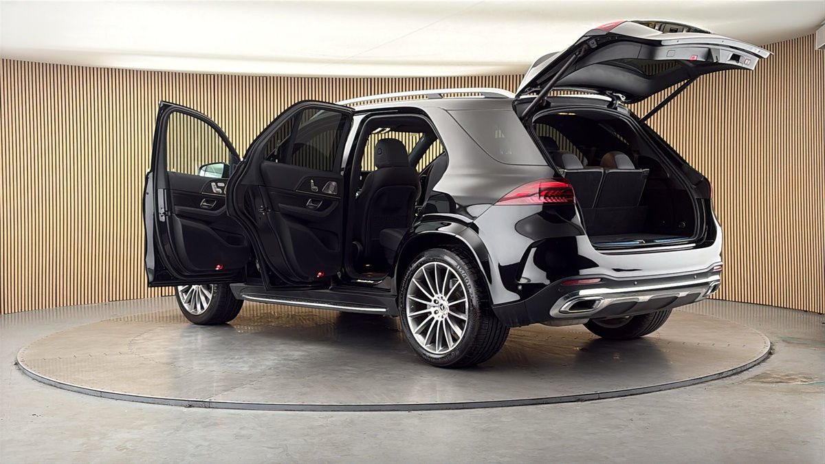 More views of Mercedes-Benz GLE