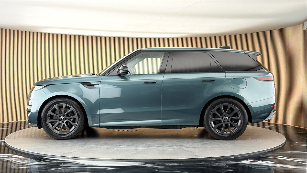 Land Rover Range Rover Sport Image 15