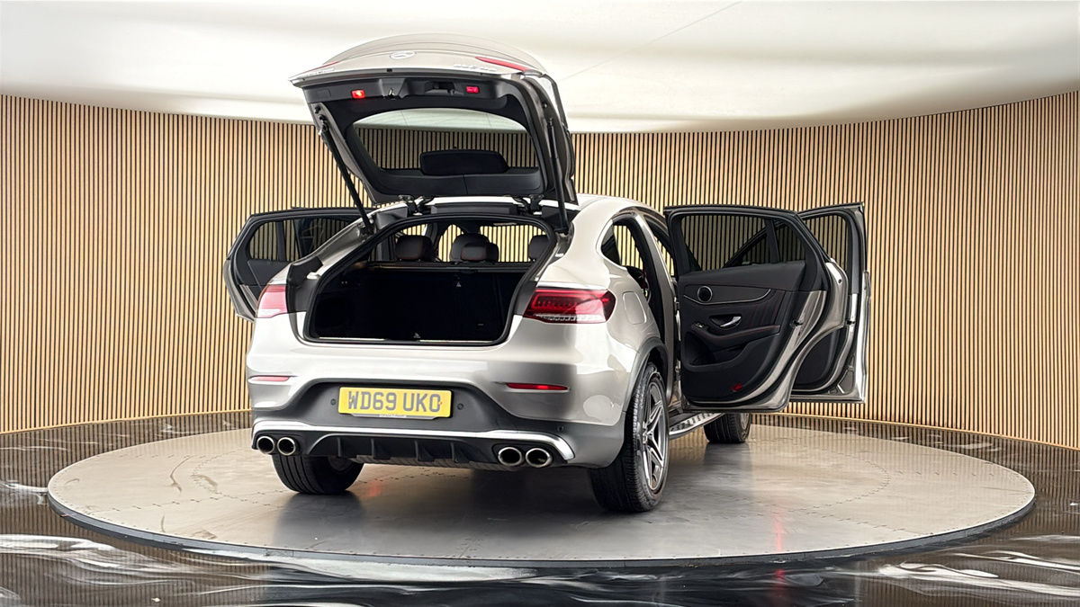More views of Mercedes-Benz GLC