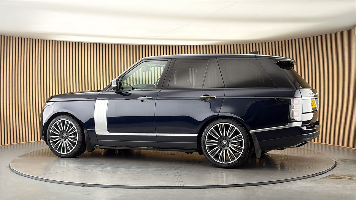 More views of Land Rover Range Rover