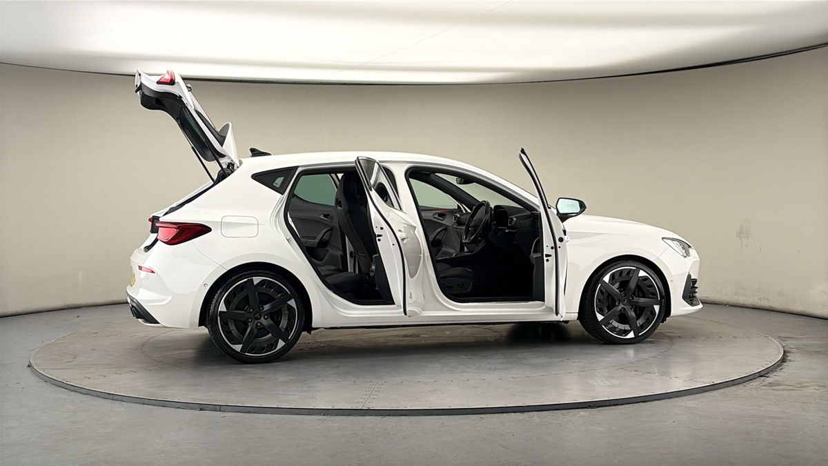 More views of CUPRA Leon