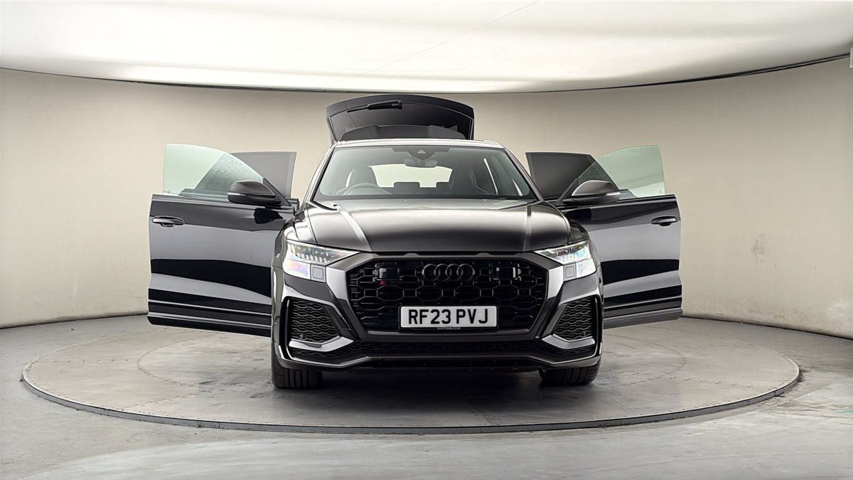 More views of Audi RSQ8