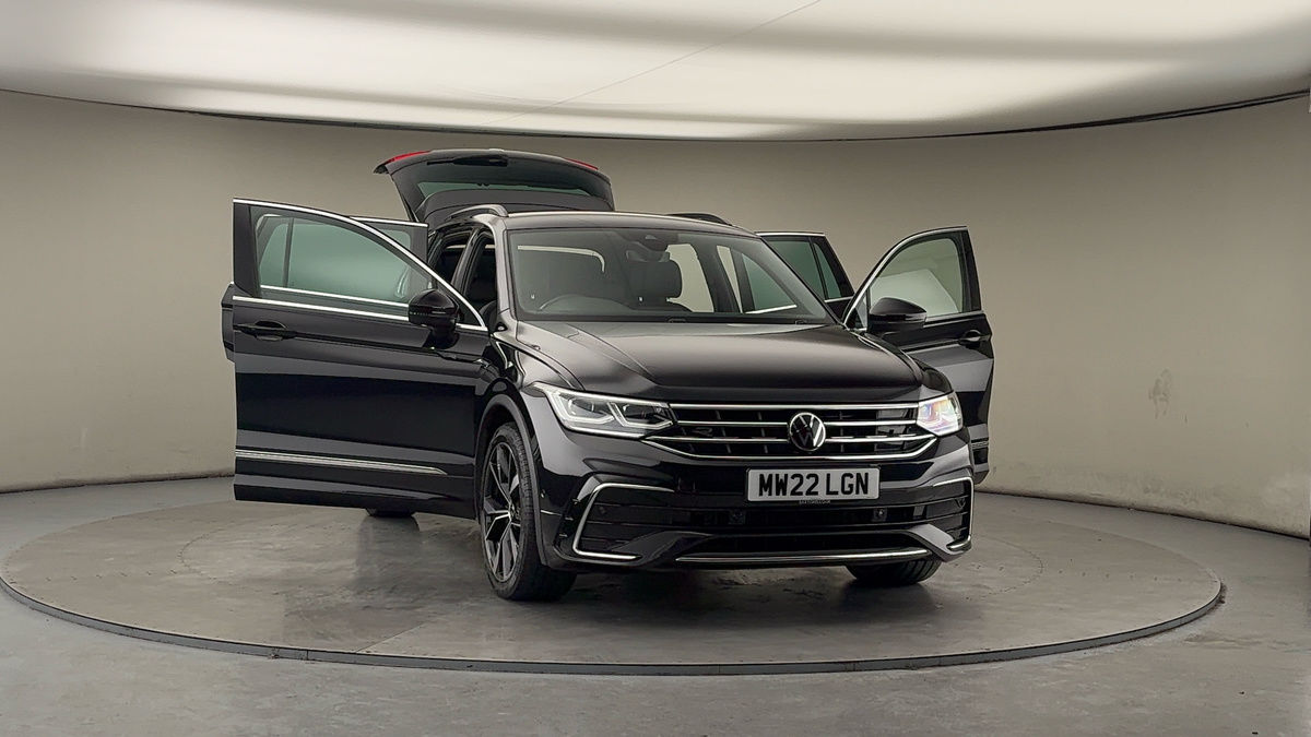 More views of Volkswagen Tiguan