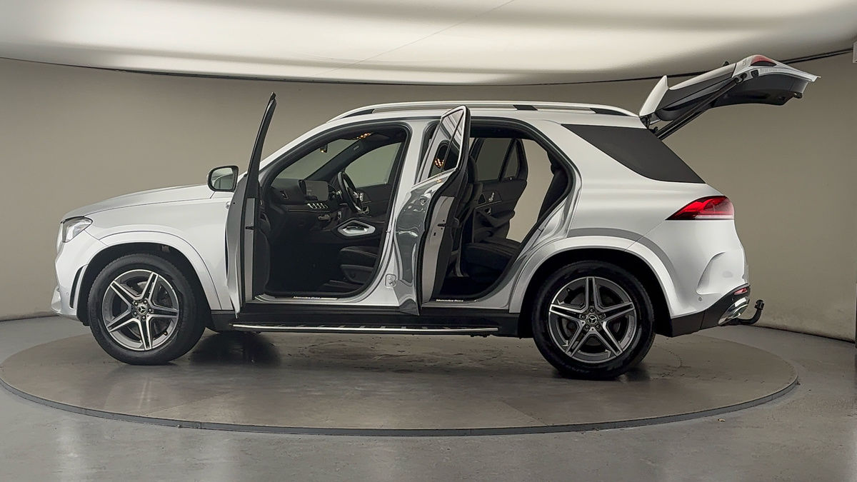 More views of Mercedes-Benz GLE