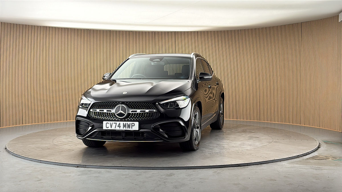 More views of Mercedes-Benz GLA