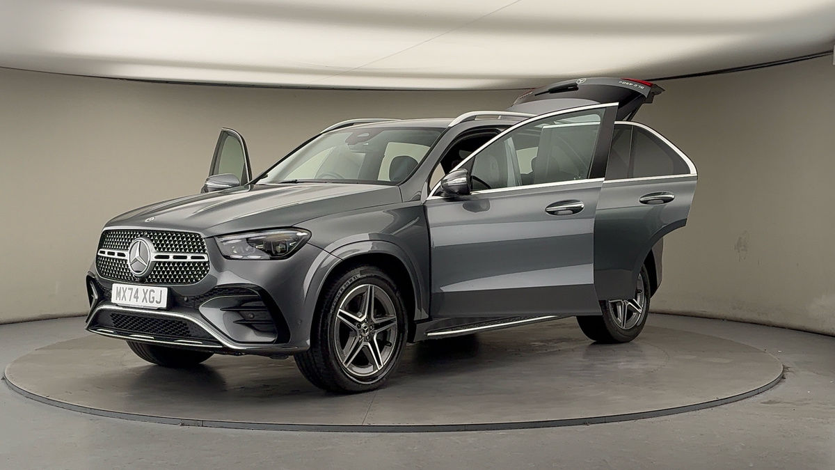 More views of Mercedes-Benz GLE