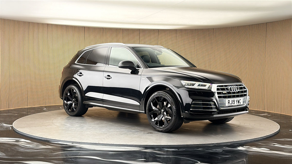More views of Audi Q5