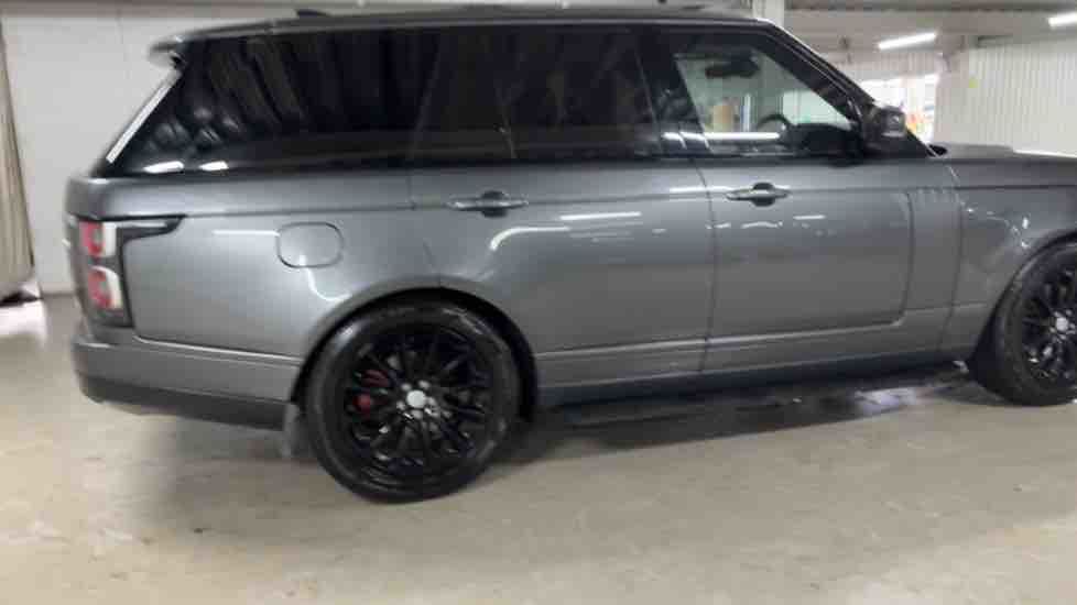 More views of Land Rover Range Rover