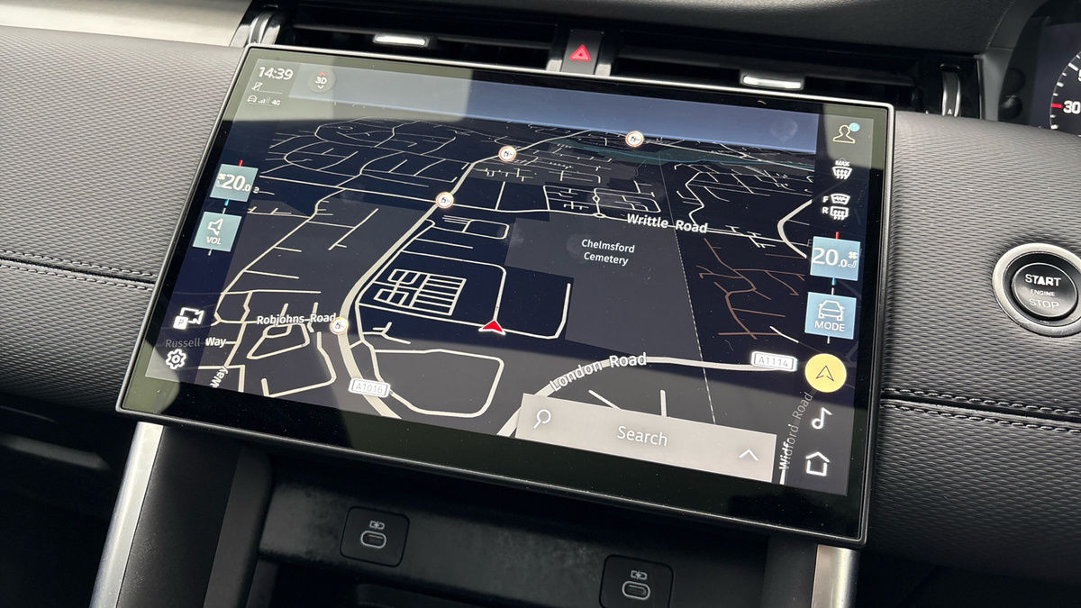 More views of Land Rover Discovery Sport