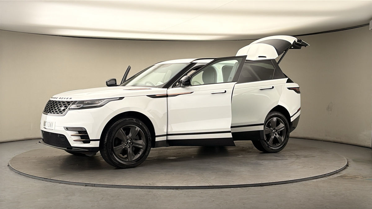 More views of Land Rover Range Rover Velar