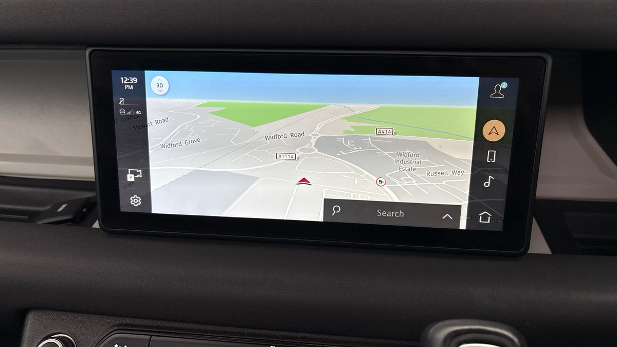 Land Rover Defender 90 Image 17