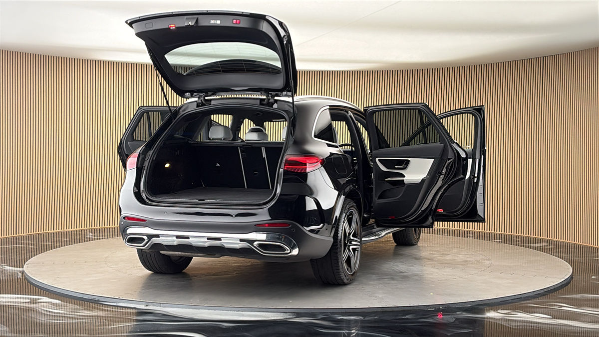 More views of Mercedes-Benz GLC