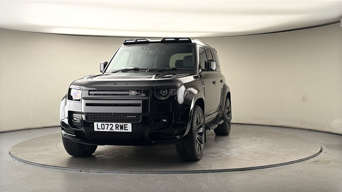 More views of Land Rover Defender 110