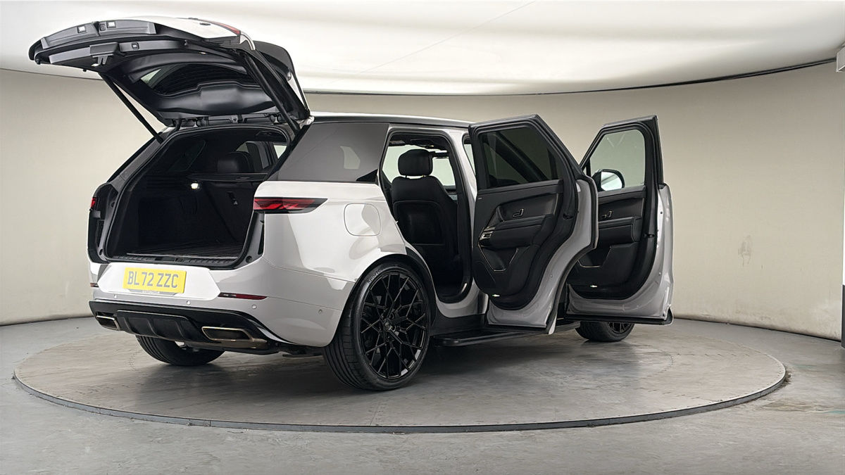 More views of Land Rover Range Rover Sport