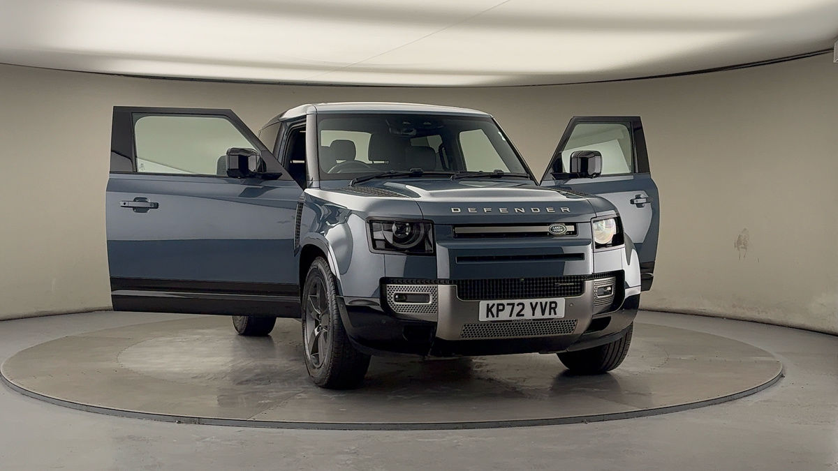 More views of Land Rover Defender 90