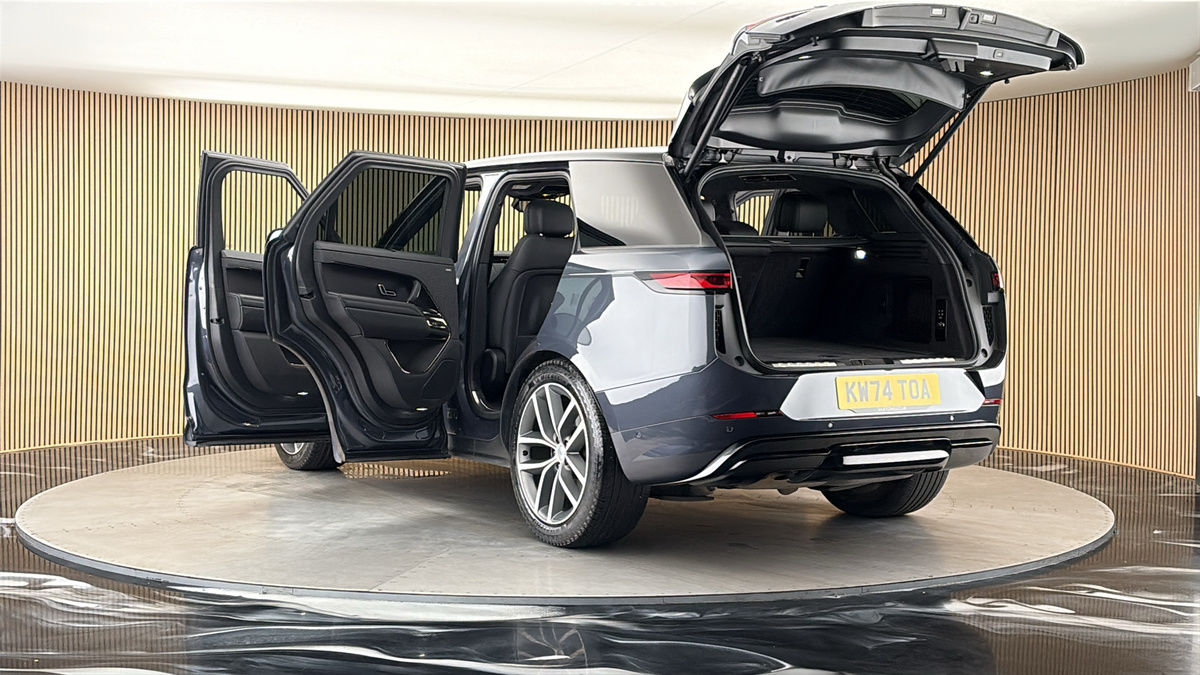 Land Rover Range Rover Sport Image 23