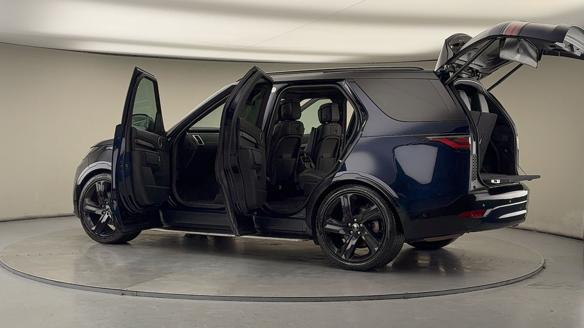 More views of Land Rover Discovery