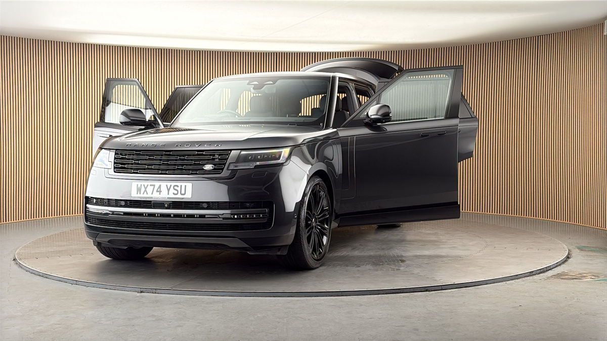 More views of Land Rover Range Rover