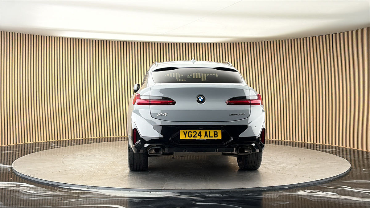 More views of BMW X4