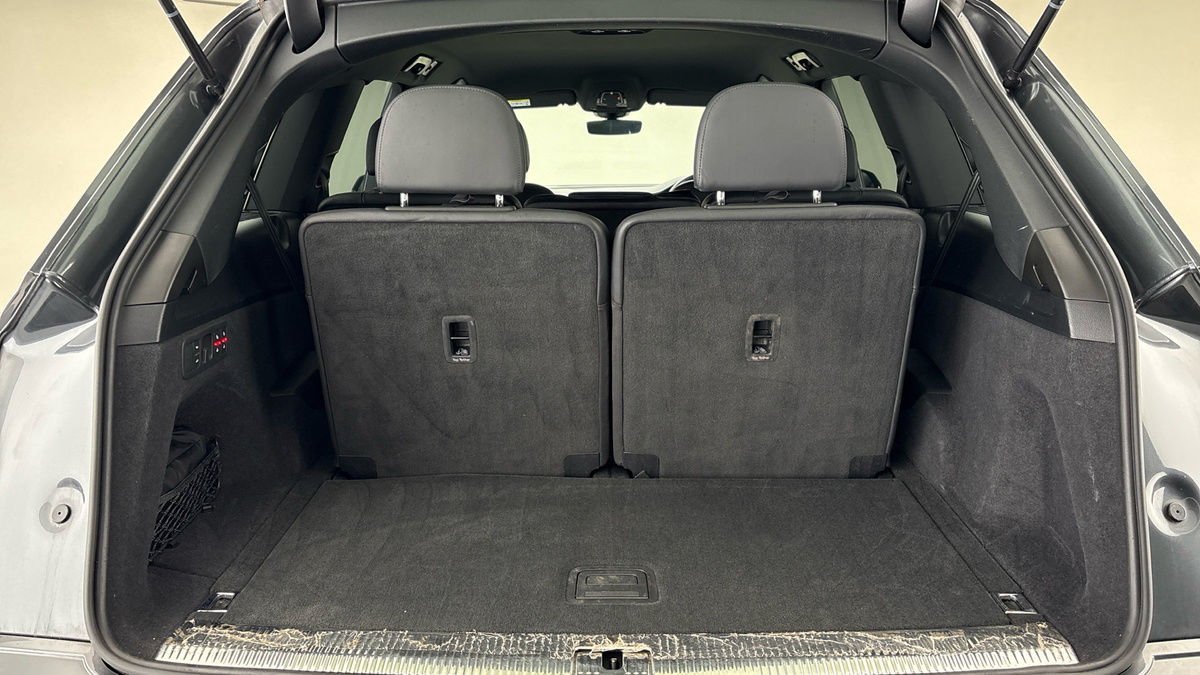 Audi Q7 Image 11