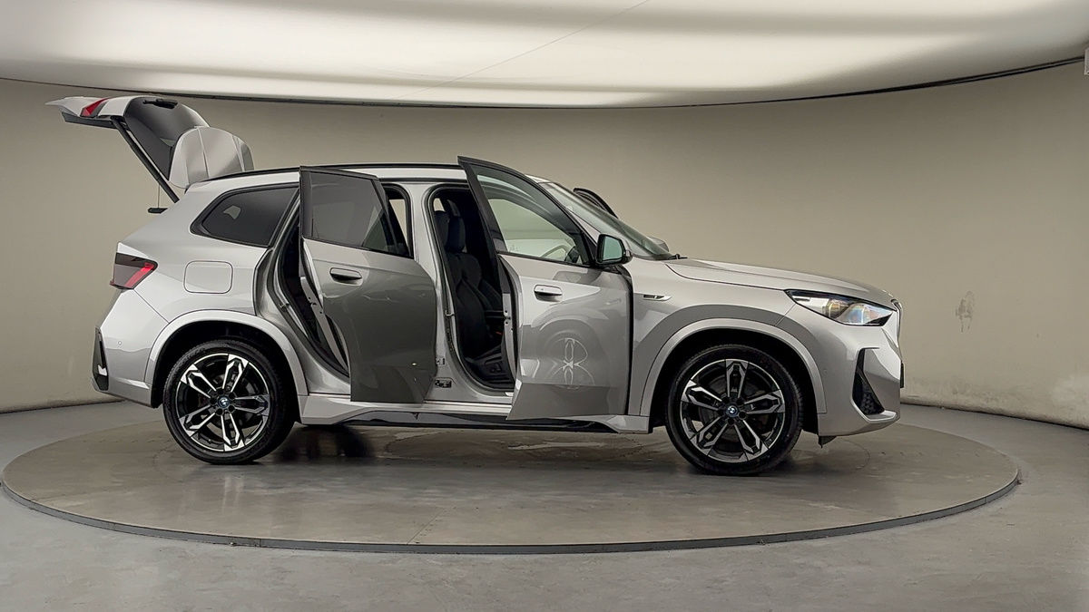 More views of BMW X1