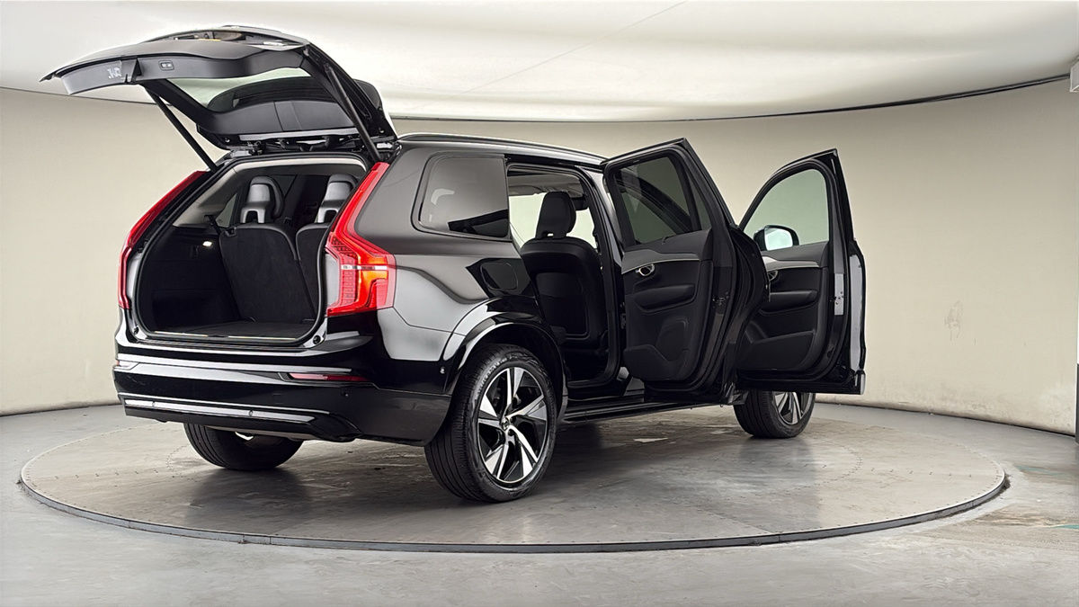 More views of Volvo XC90